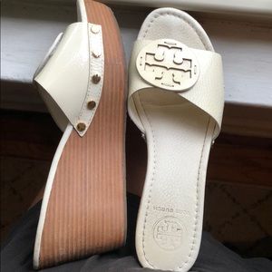 tory burch wedge sandal
